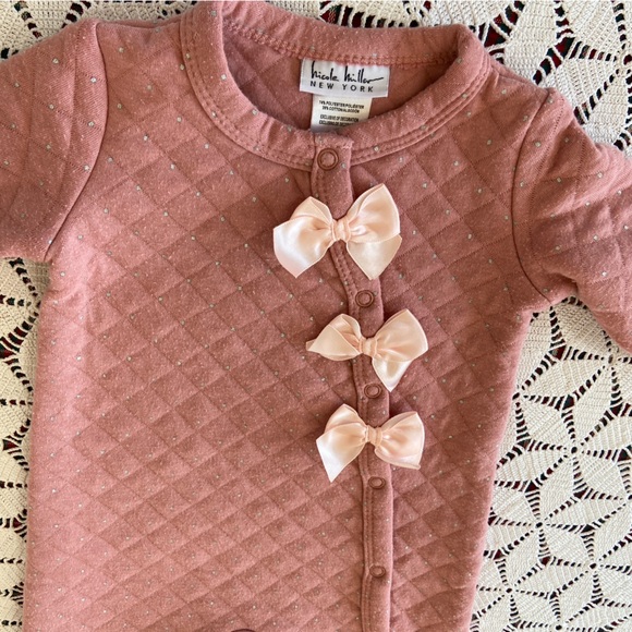 Nicole Miller 3-6 Mo Set of 2 Fancy Quilted Winter Holiday Sleepers with Bows - Picture 12 of 16